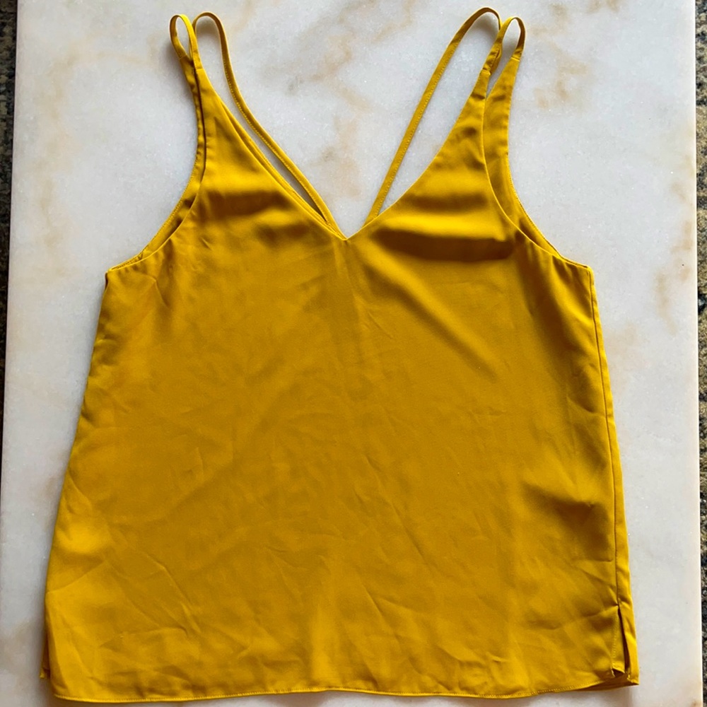 TOPSHOP/Mustard Colored Sleeveless Blouse/Size 6